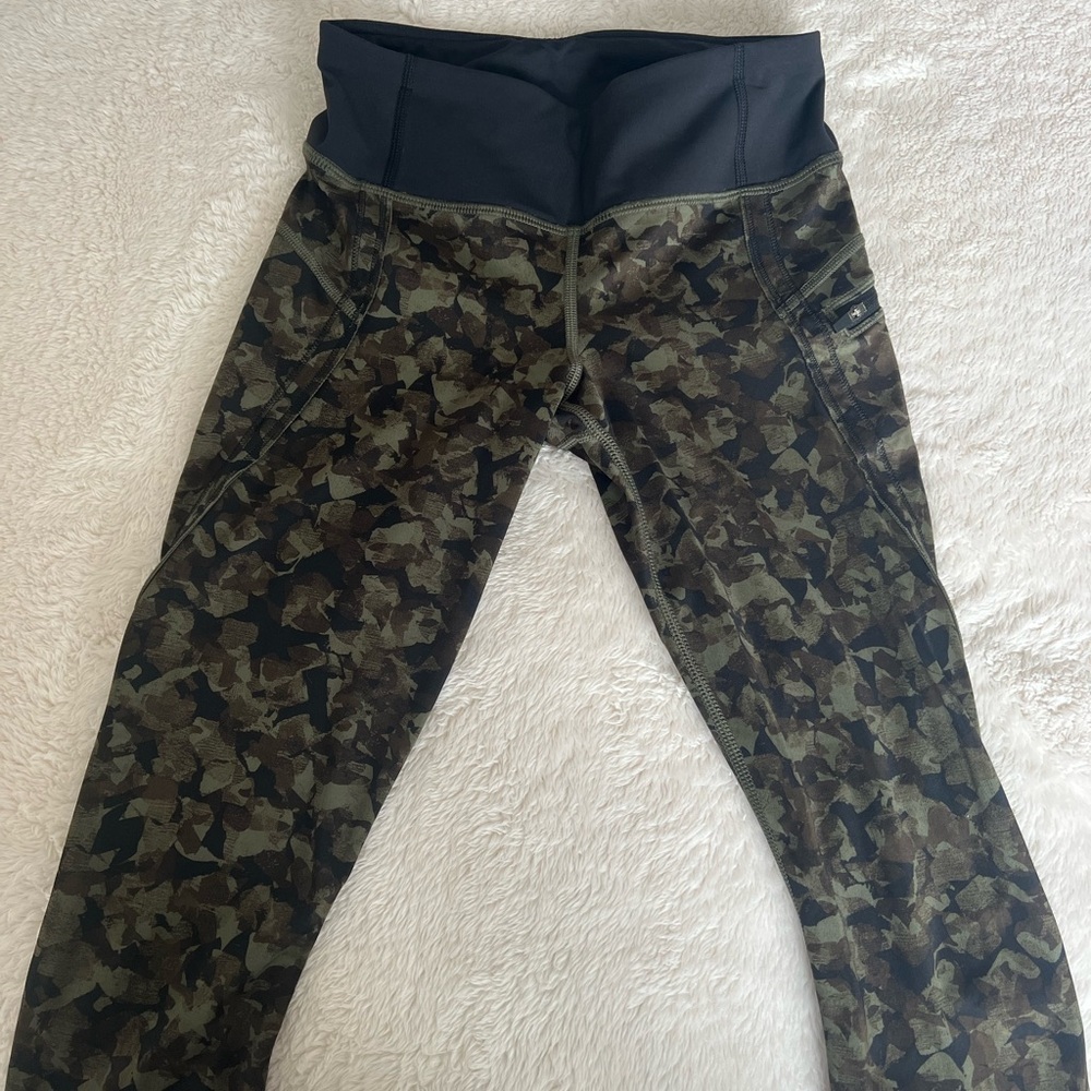 Lululemon Crop Tights, Luxtreme